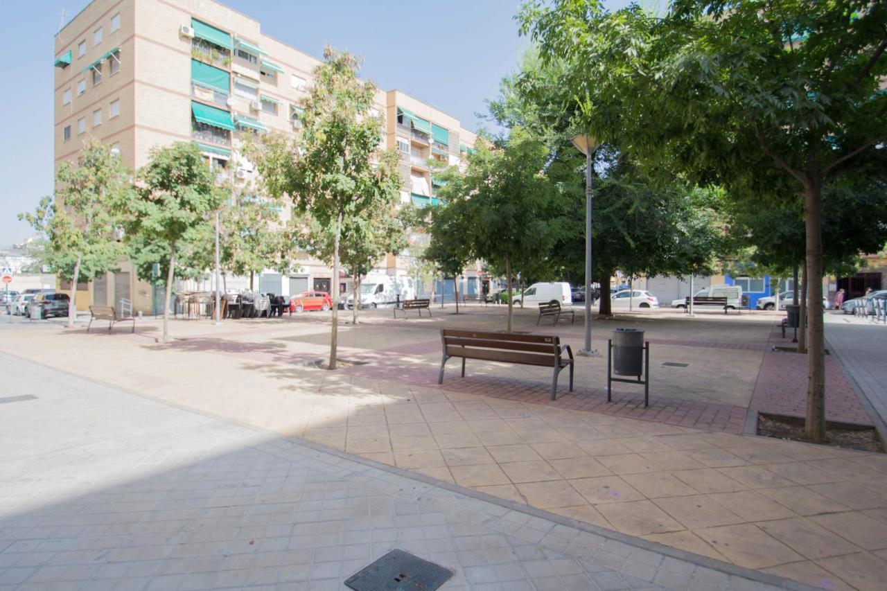 Piso Estadio De Los Carmenes Granada Exteriér fotografie